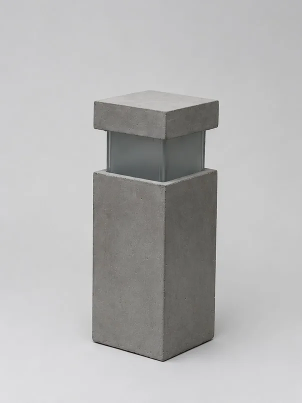 Farol Mondrian en concreto — Silente Estudio