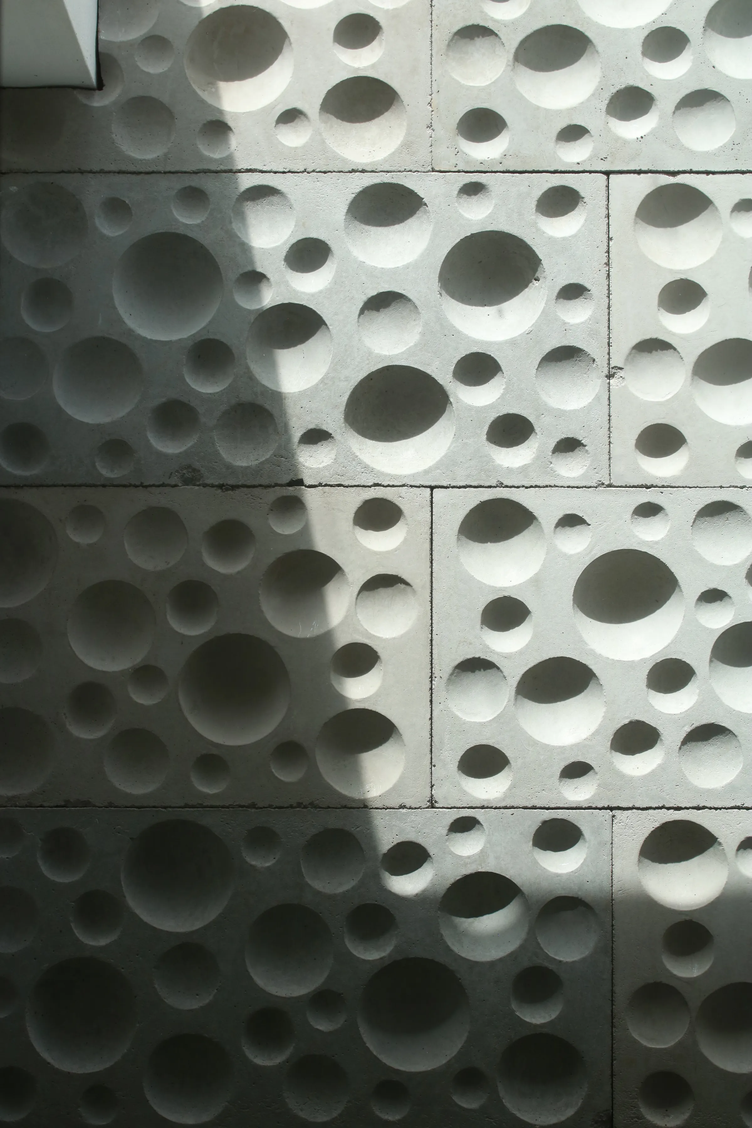Losa Lunar en concreto — Silente Estudio